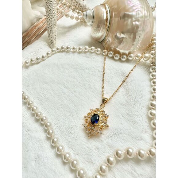 Sapphire blue cubic zirconia intricate regal style pendant necklace  - Picture 1 of 12